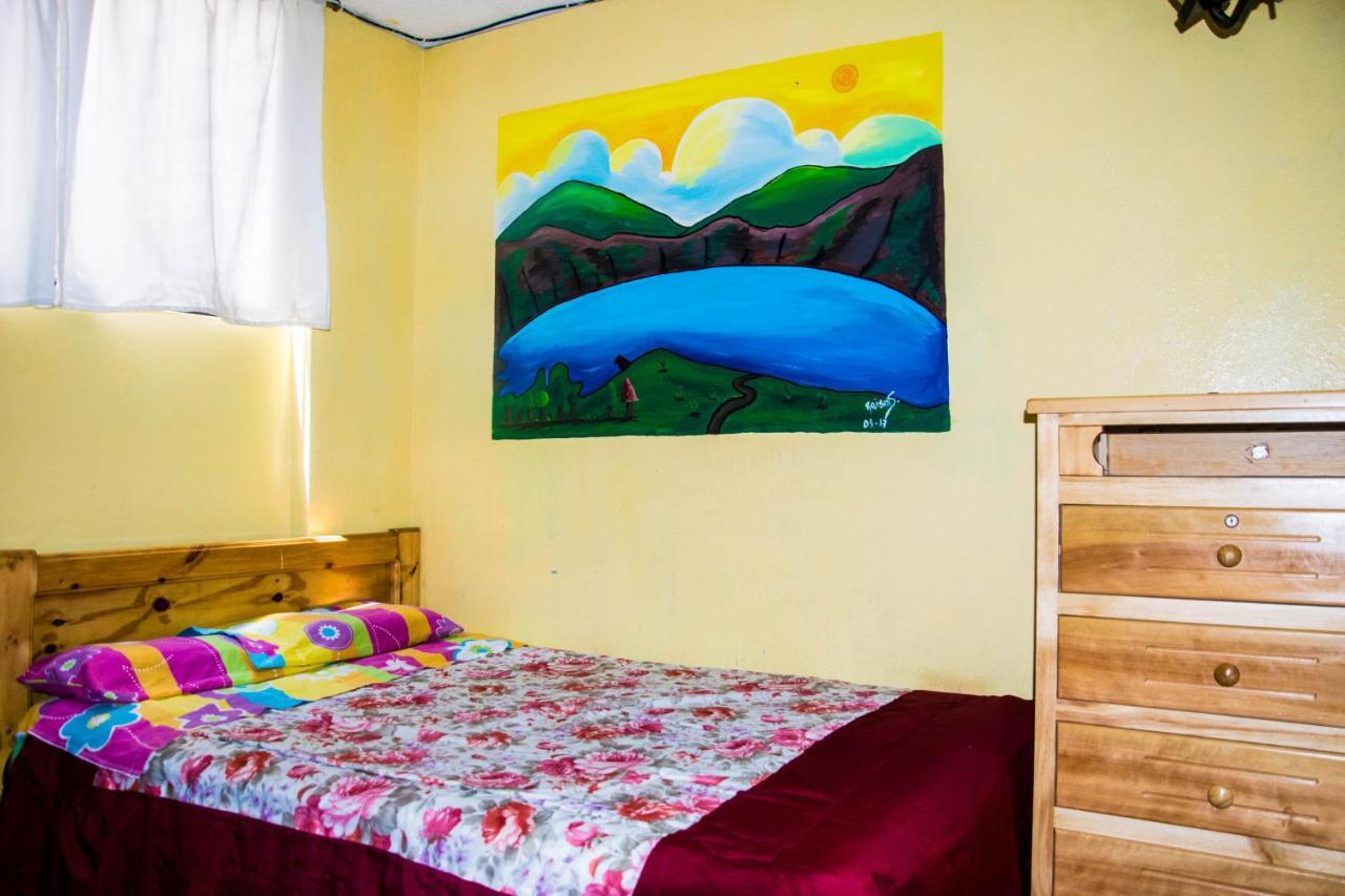 Hotel La Posada Del Viajero à Latacunga Extérieur photo