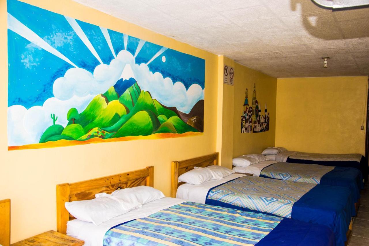 Hotel La Posada Del Viajero à Latacunga Extérieur photo